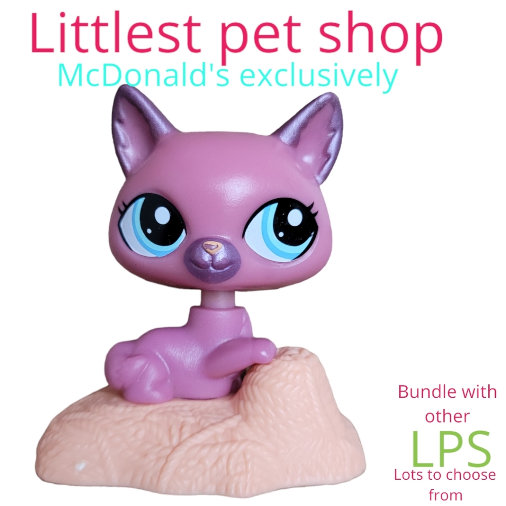 Hasbro Littlest Pet Shop MCDONALD'S pink & purple cat blue eyes collectible toy